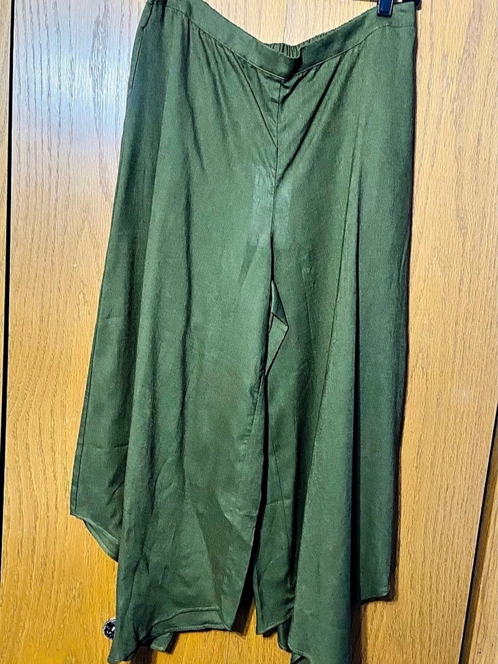 Zara Wide Leg Pants in Green Size Large